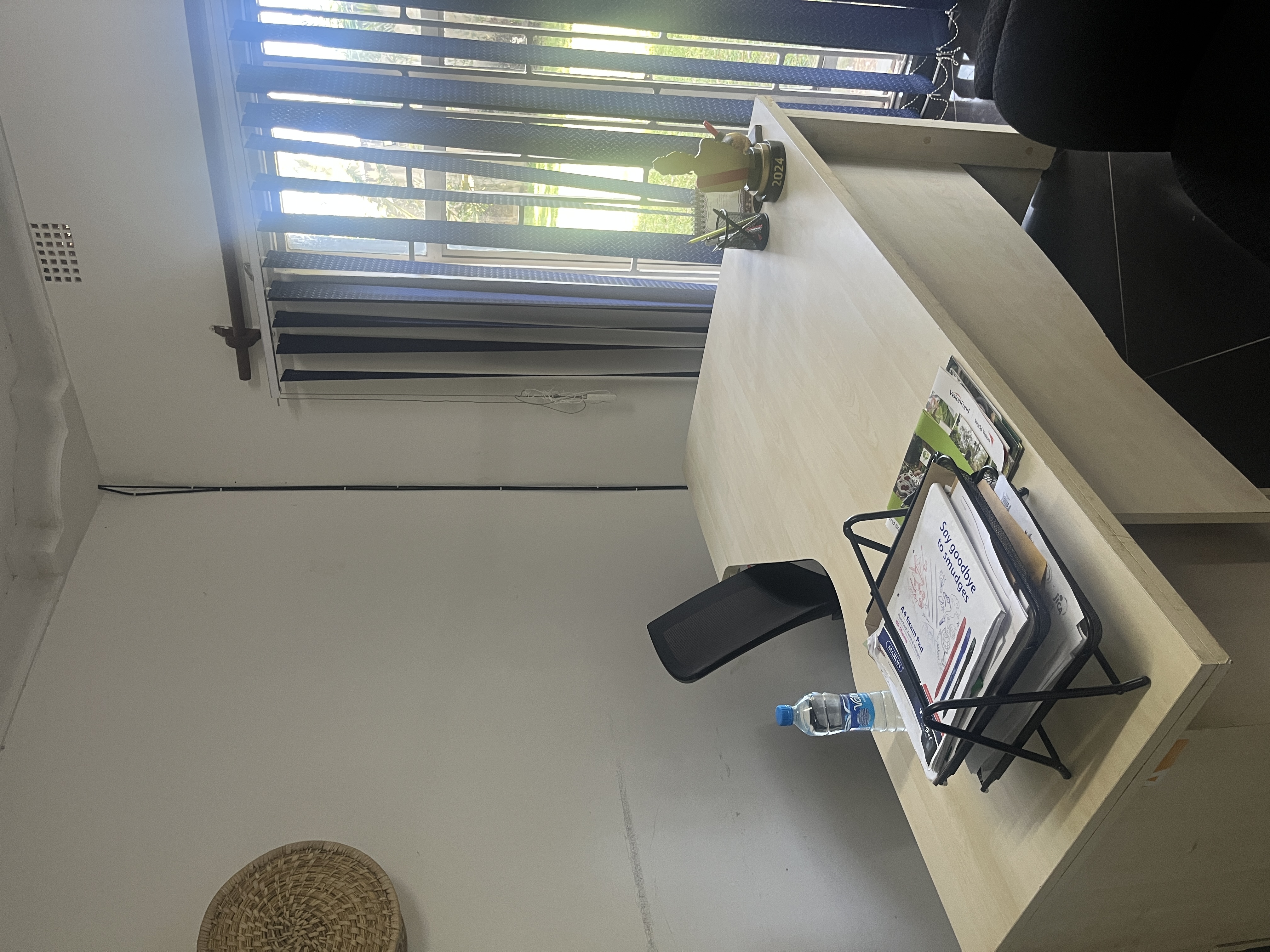 Hot Desk 1